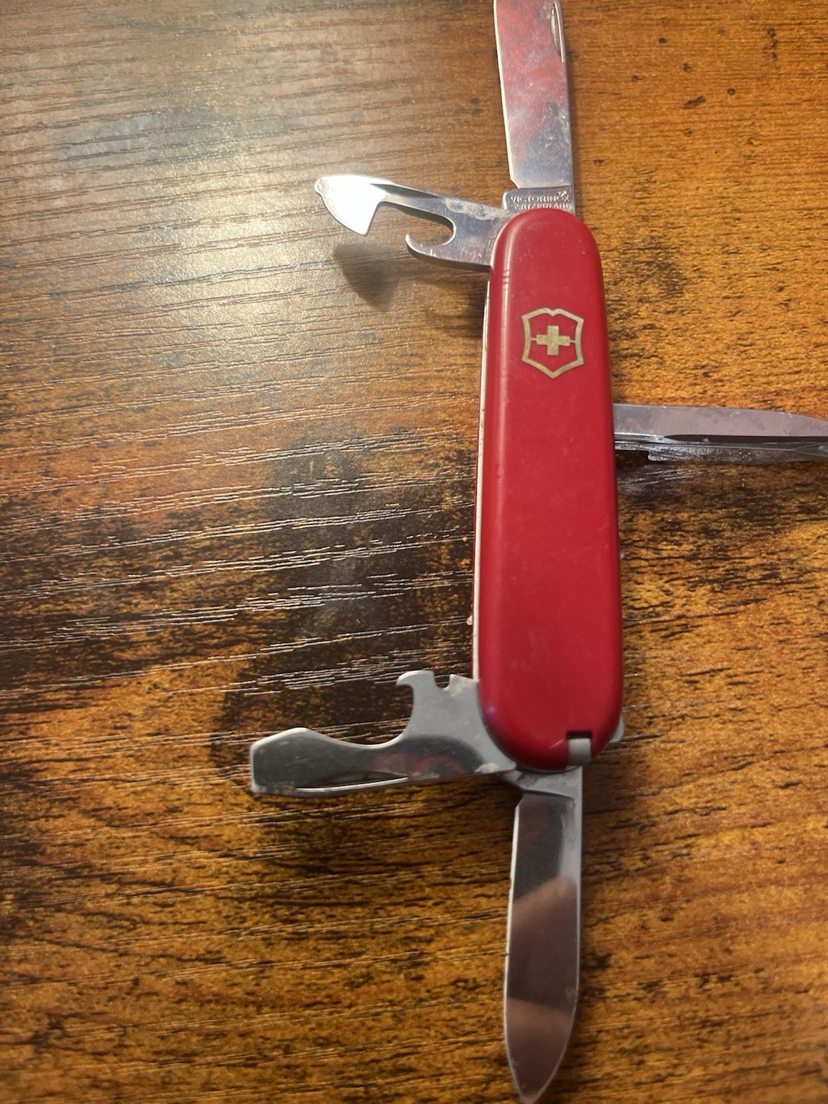 Victorinox Swiss Army Officer Suisse Red 6-Tool Multi-Tool w/ Pocket Clip