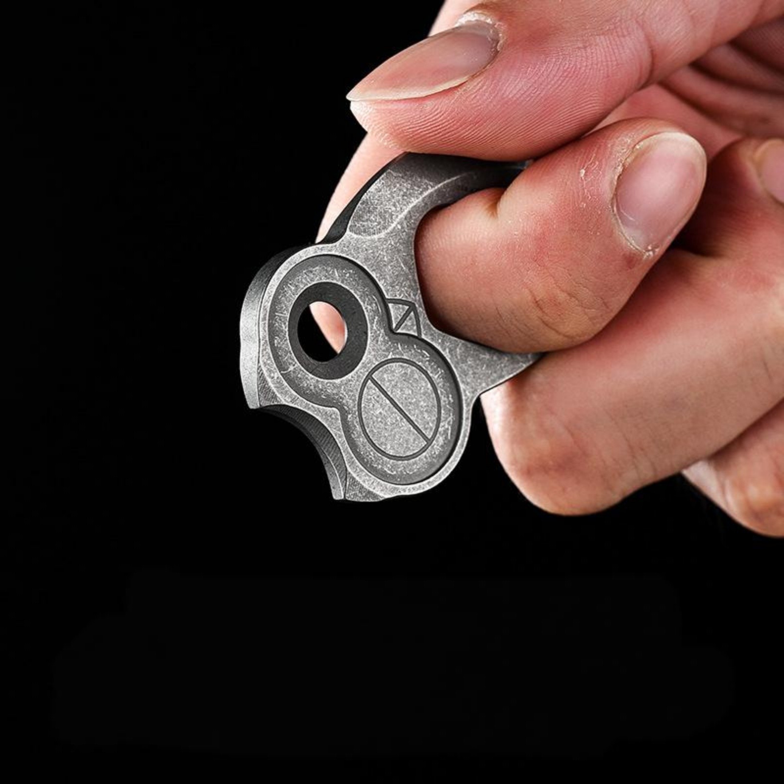 Multi-Tool Keychain Pry Bar Pocket Tool Owl Shape EDC Titanium Alloy