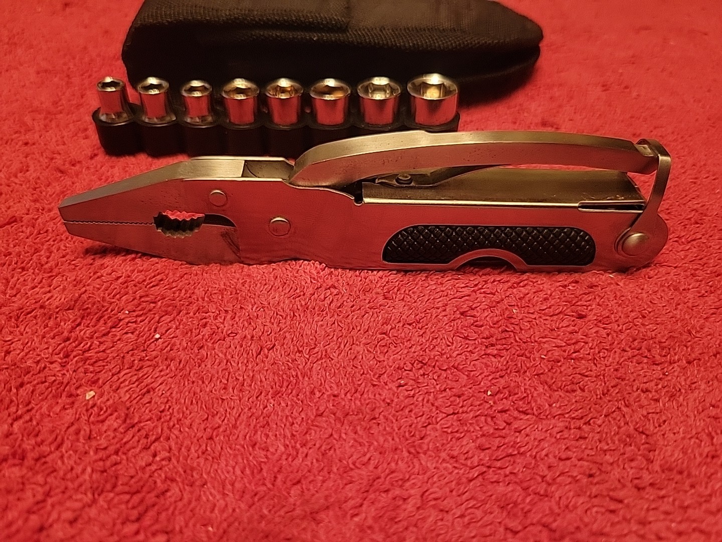 MULTI TOOL KNIFE PLIERS
