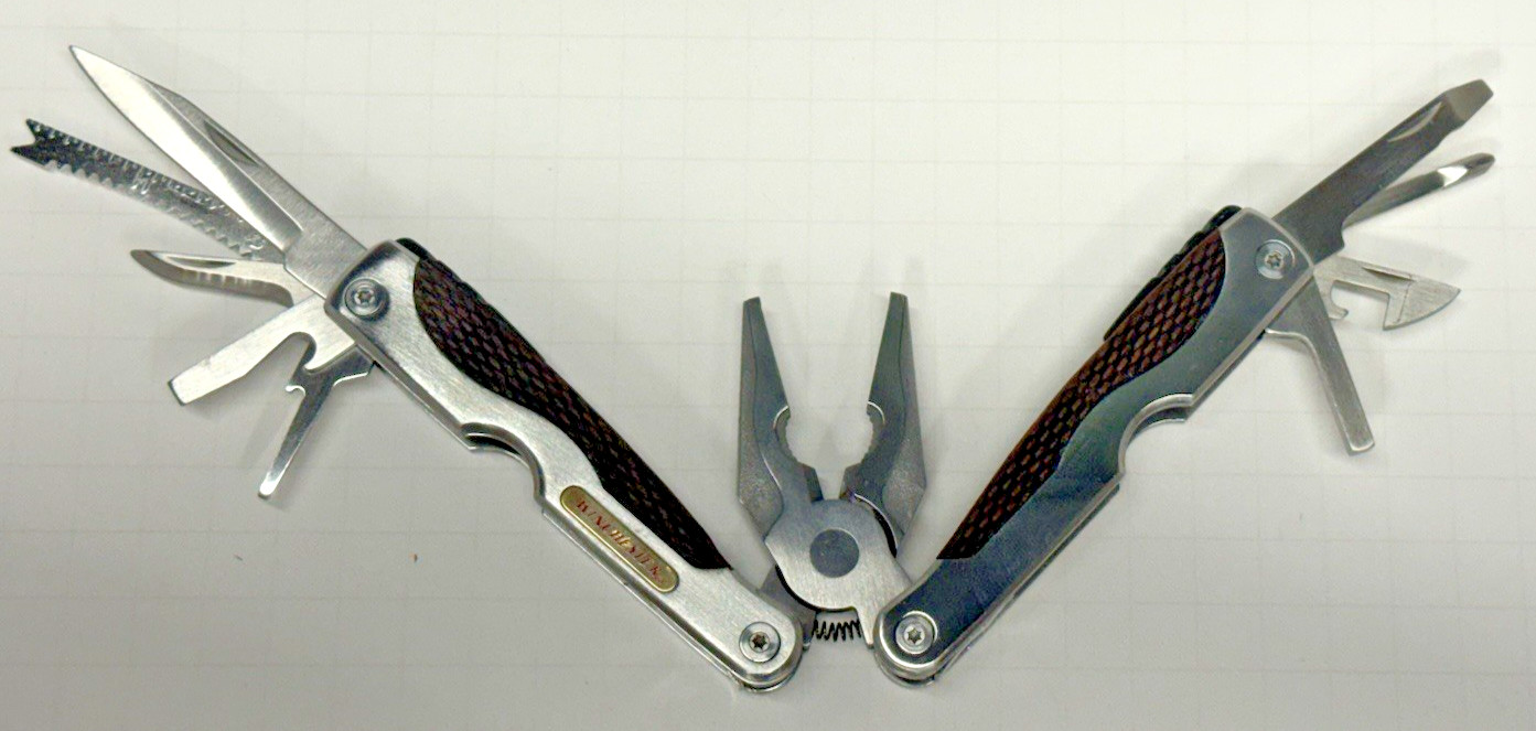 Winchester Multi Tool + Pocket Knife + 7 extensions + 8 pc accessories + Pliers
