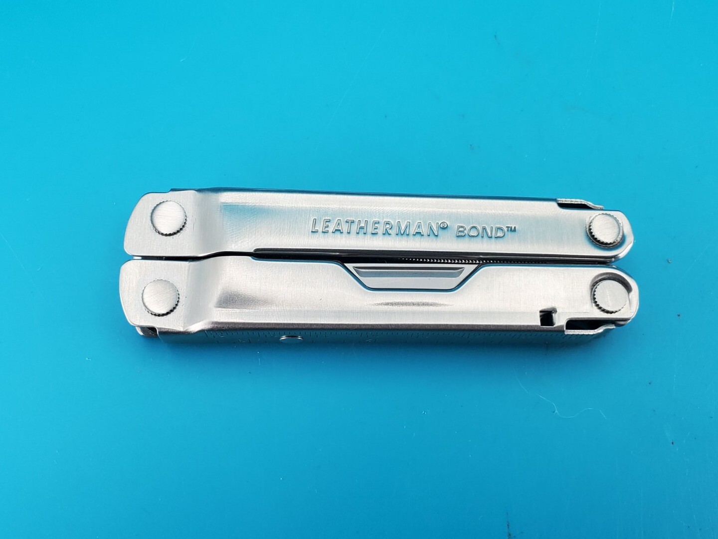 LEATHERMAN Bond Multitool, Stainless Steel Everyday Tool!
