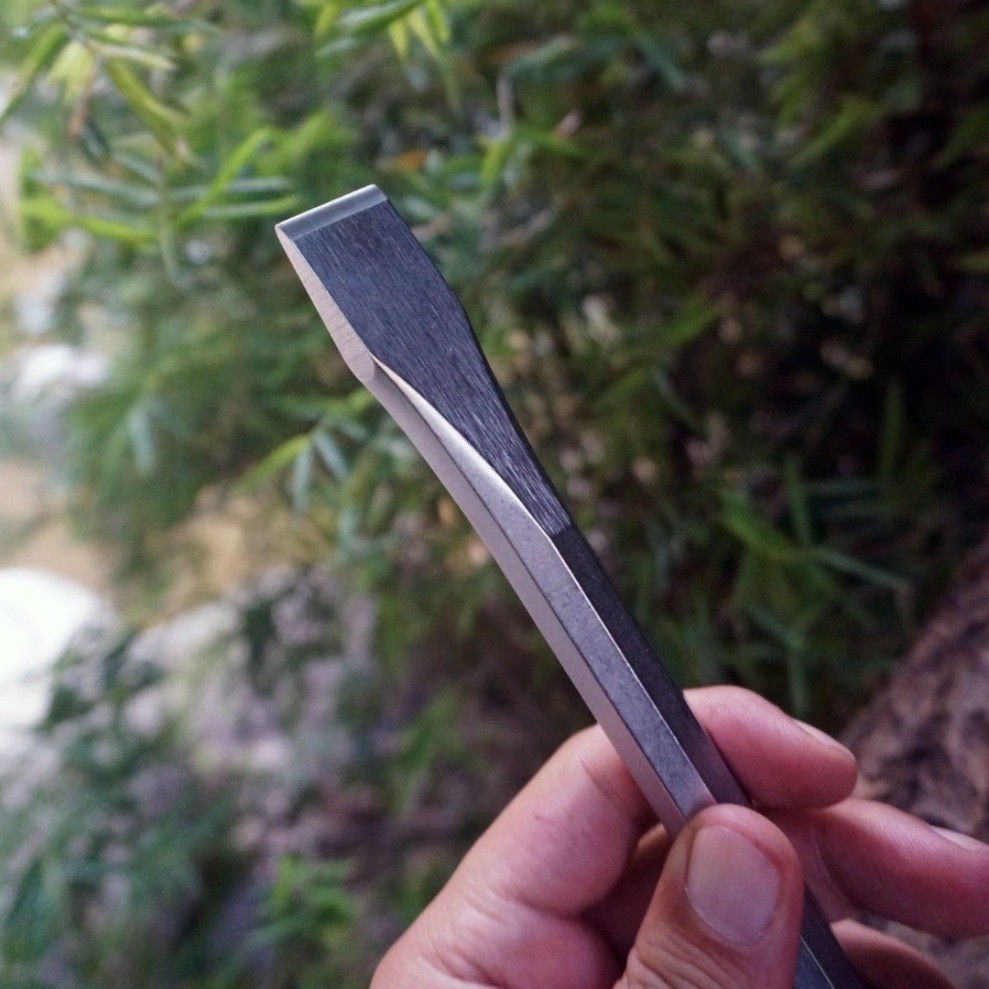 PB805 Octagonal shaft flat chisel carbon Steel Pry Bar