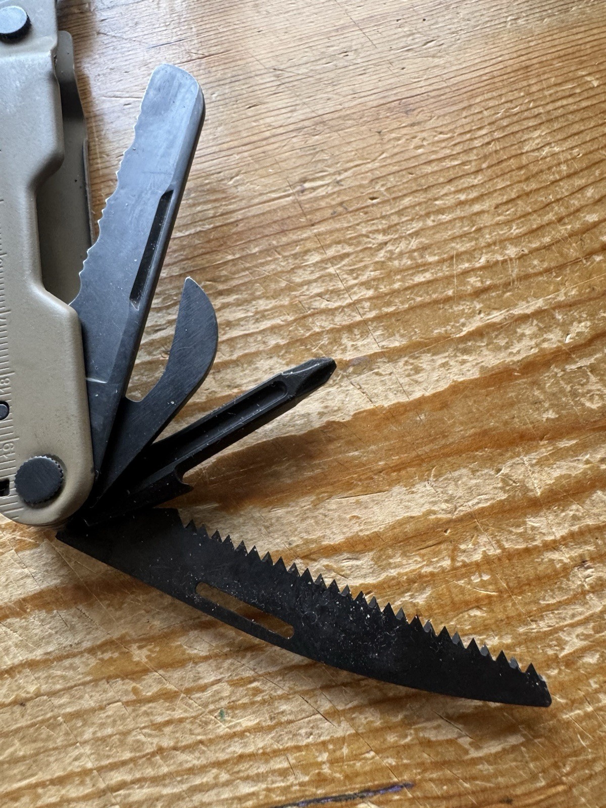 Leatherman Rebar Coyote Tan Multi-Tool Knife Pliers & Other Tools – Excellent
