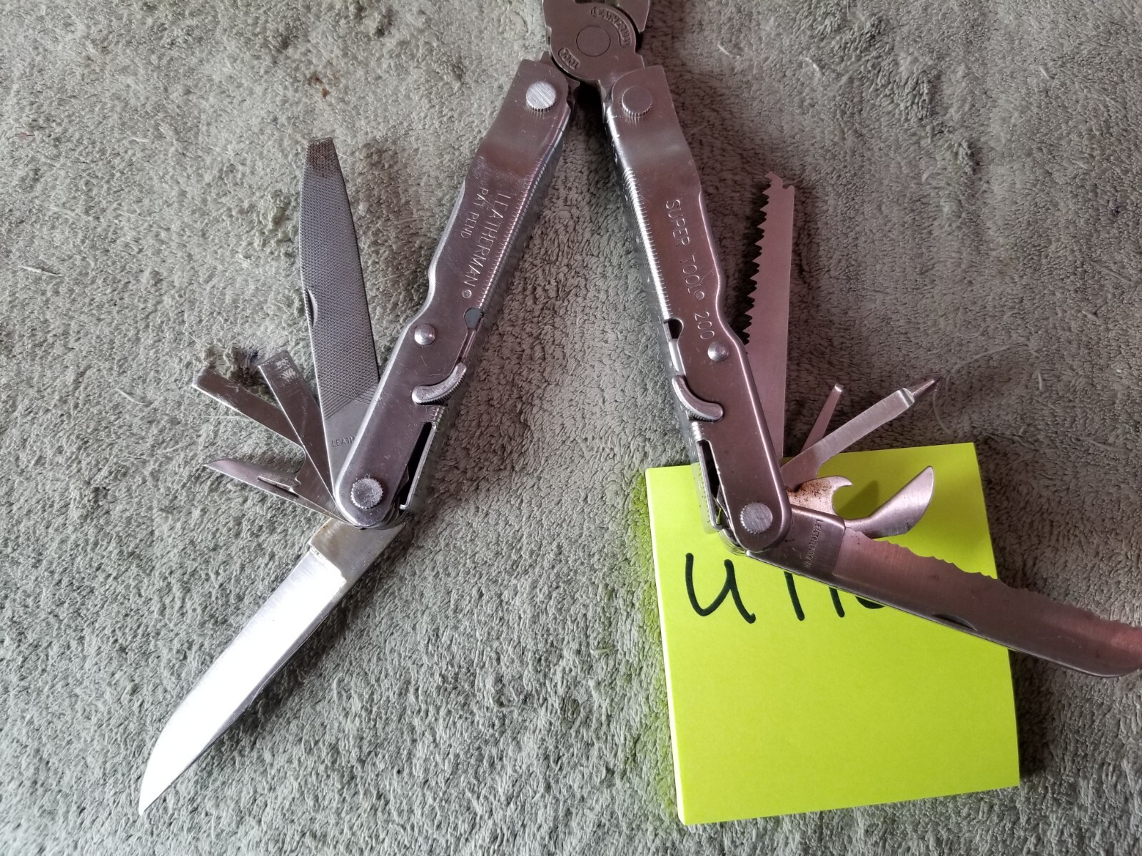 1 Leatherman SUPER Tool 200 COLLECTIBLE LOT U110