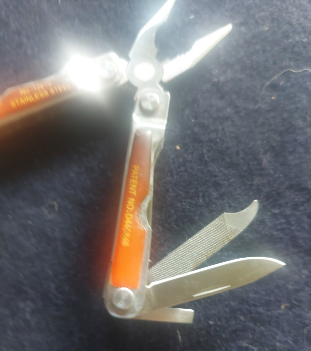 Sheffield Mini Multi Tool 9 in 1 Knife Pliers Saw Screwdriver scissors