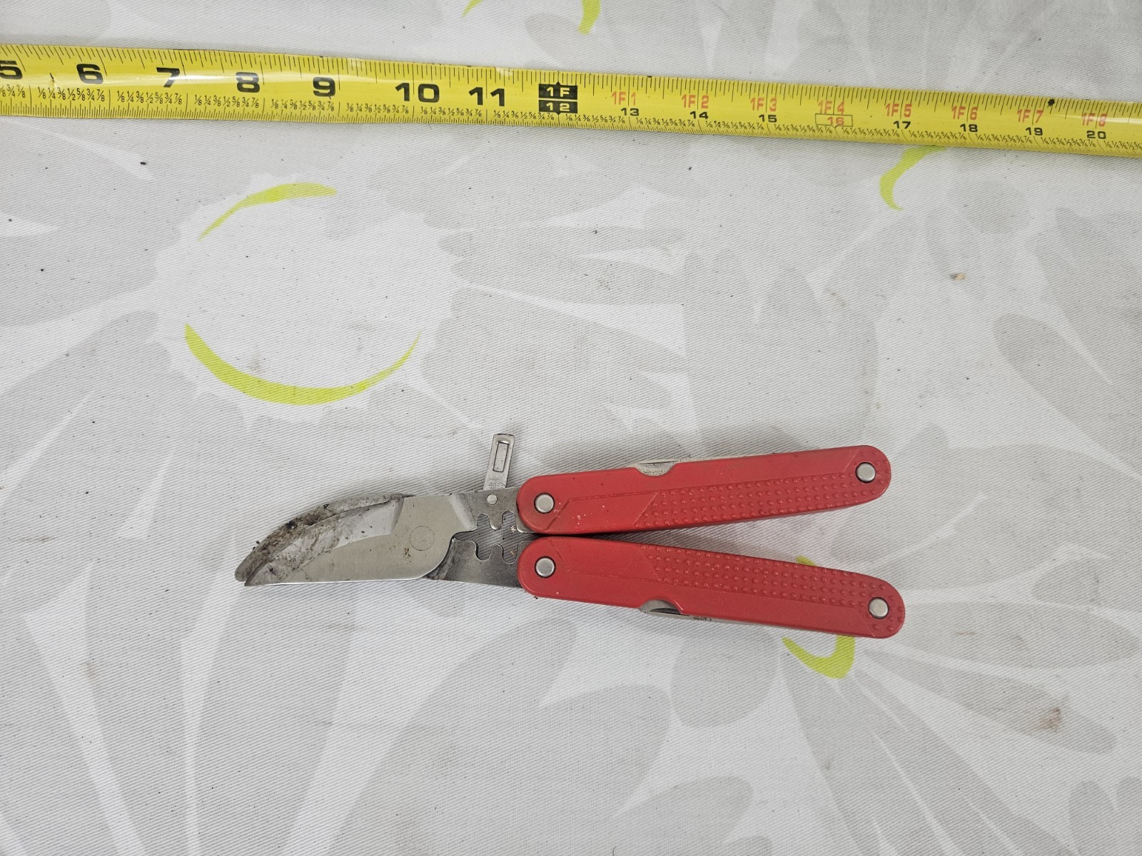 Multi Tool Gardening Scissors W/ Red Handles
