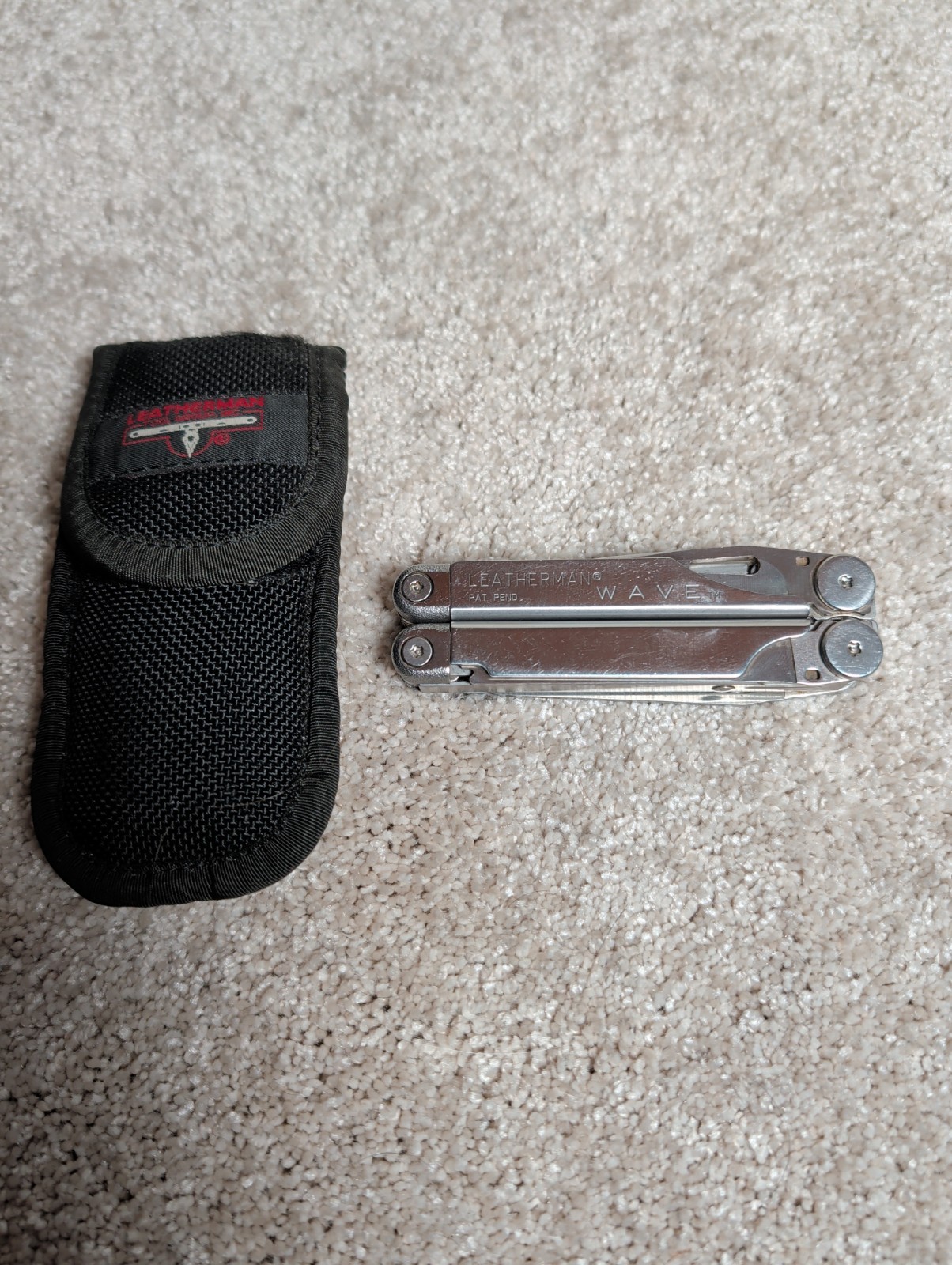 Retired Original Leatherman Wave Multitool w/Sheath