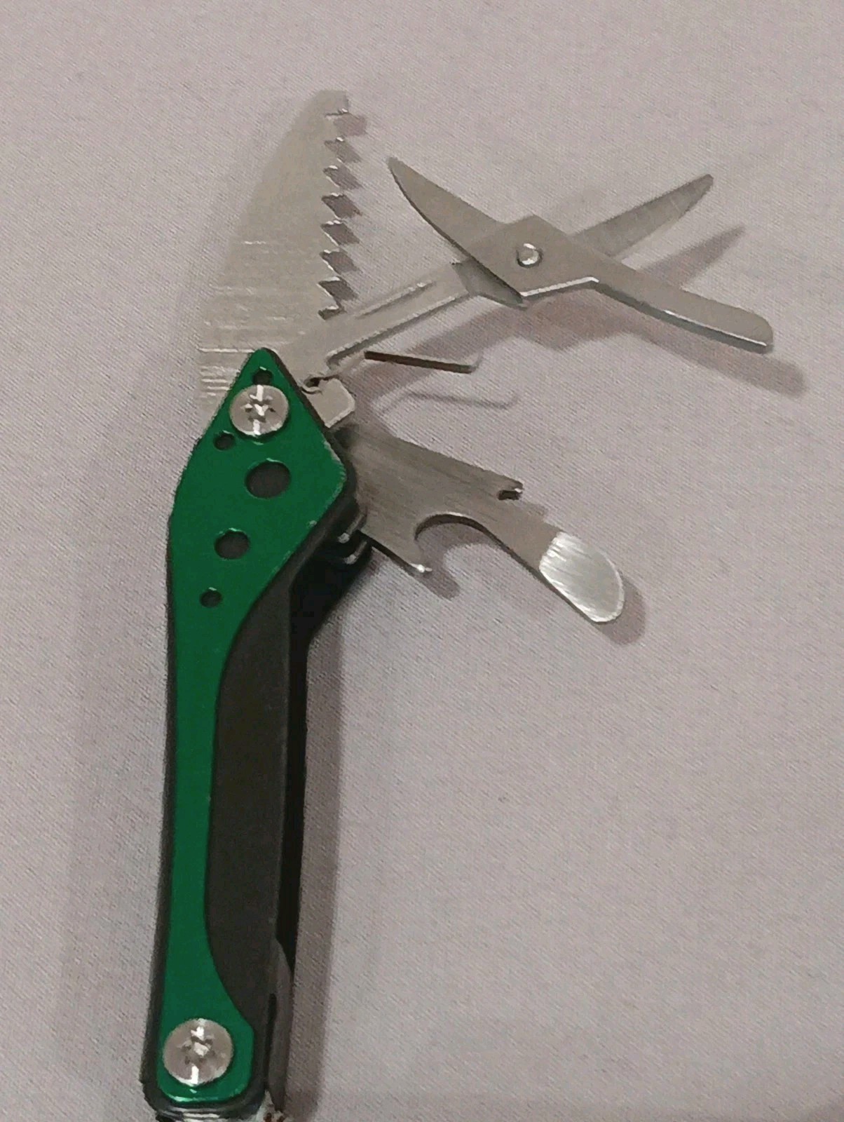 Cabela’s Multi-Tool 7-in-1 Pocket Knife Folding Pliers Stainless Green Camping