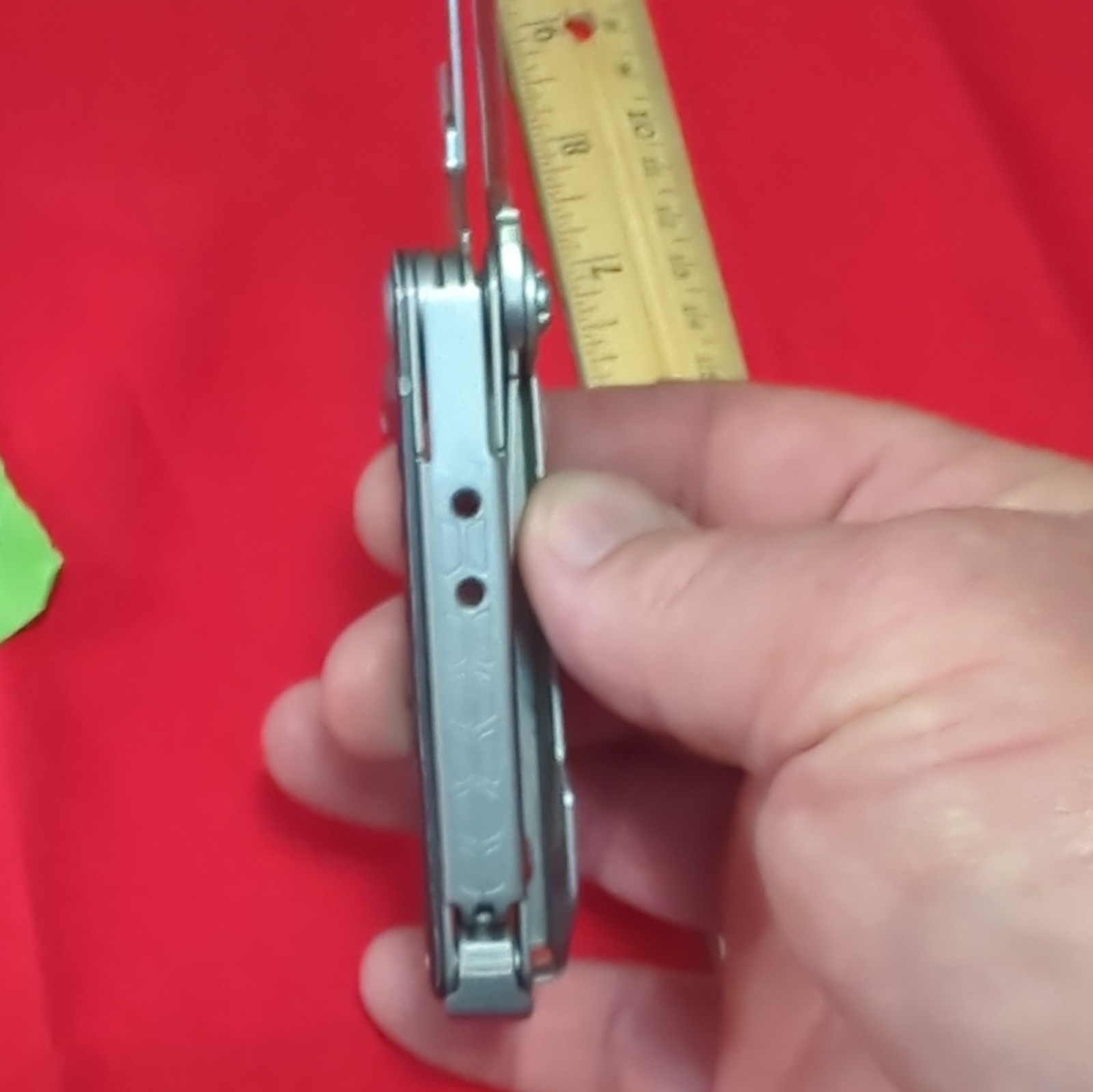 Gerber Silver 4-Tool Multi-Tool, Knife, Scissors, Hex Driver, Awl, 3″ Blade