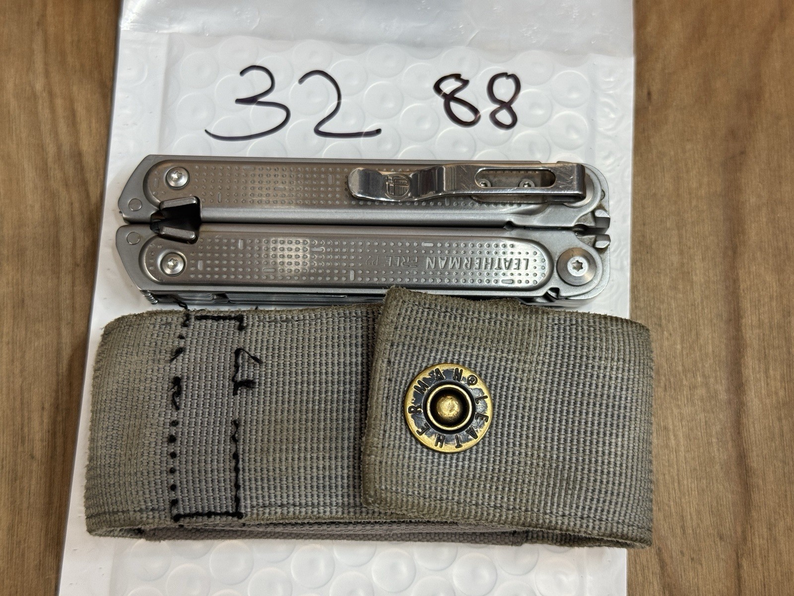 LEATHERMAN FREE P2 W/Sheath Multi Tool Retired Rare USA EXCELLENT!
