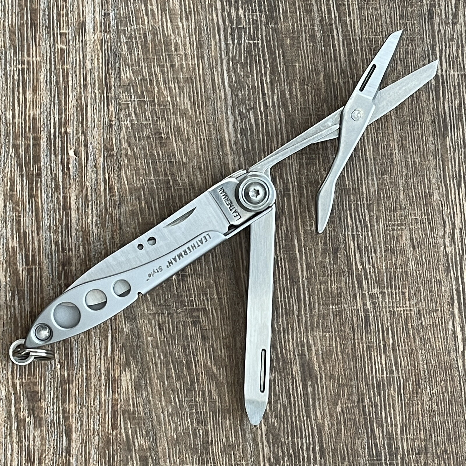 Leatherman Style Black multitool. New. Discontinued. Branded “Dell”.