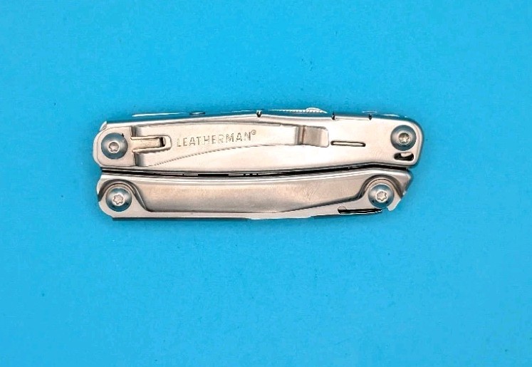 Leatherman Bolster 13 Tool Stainless Steel Multi-Tool!
