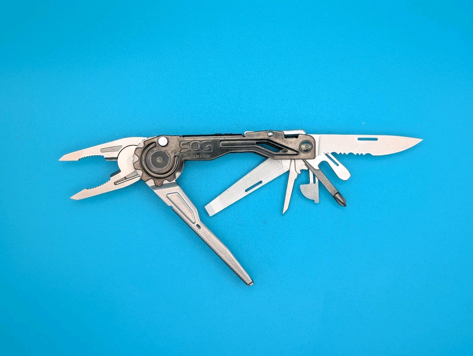 SOG SwitchPlier Plier Knife Multi Tool!
