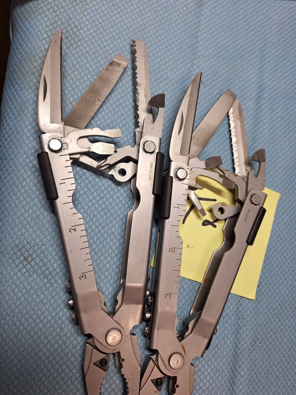 2 GERBER Blunt Nose Multi Tools EXCELLENT lot T29