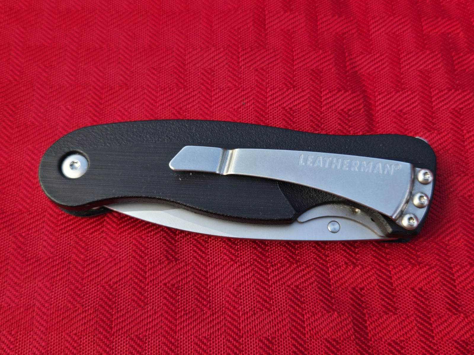 Leatherman Crater C33LX Folding Liner Lock Pocket Knife Carabiner Tool EXC