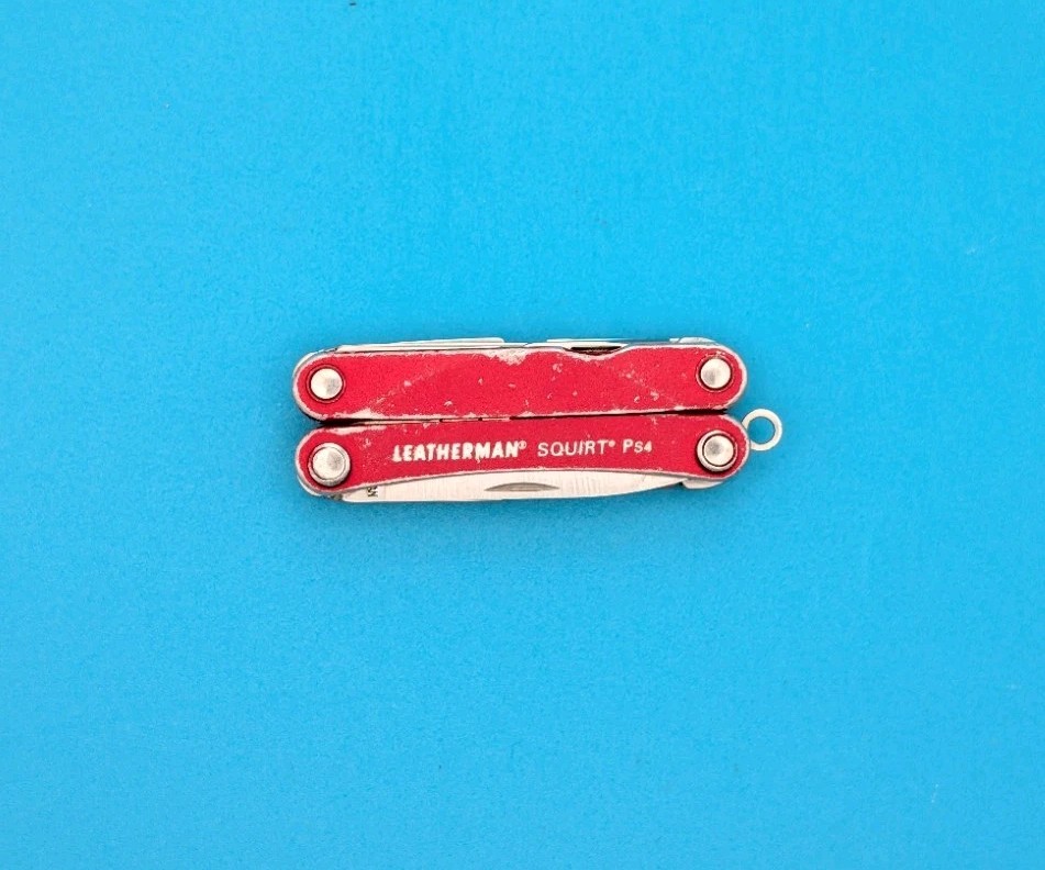 Leatherman SQUIRT PS4 Multi-Tool With Pliers Scissors Knife RED!