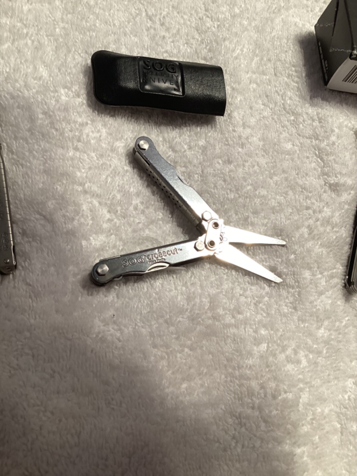 Leatherman Micra, Sog Cross Cut, Buck 350, Multi Tool Lot NEW