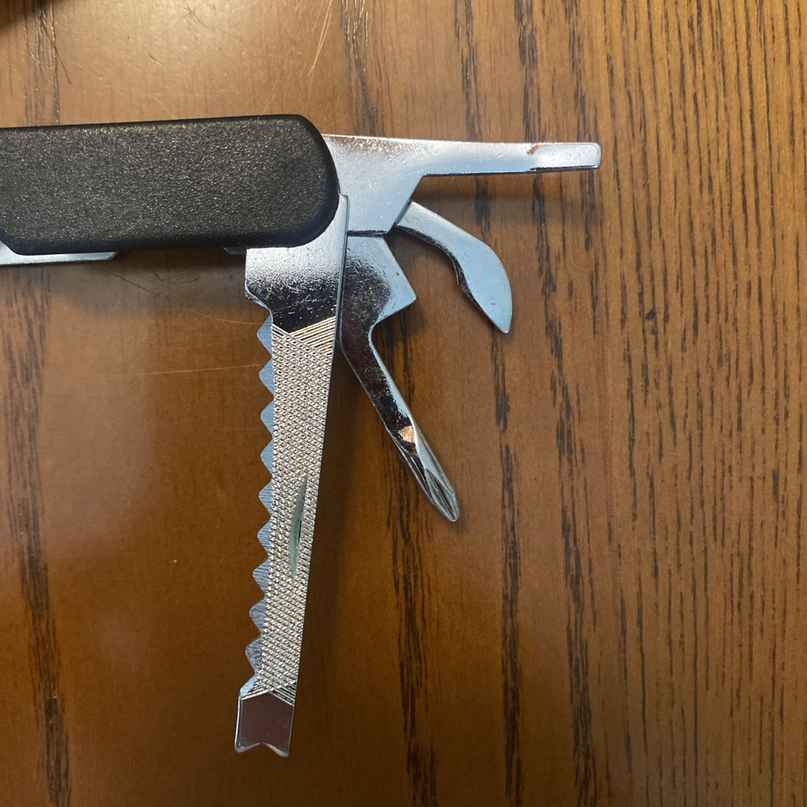 HP Black Multi Tool With 8 Attachments, Pliers, And Leather Sheath
