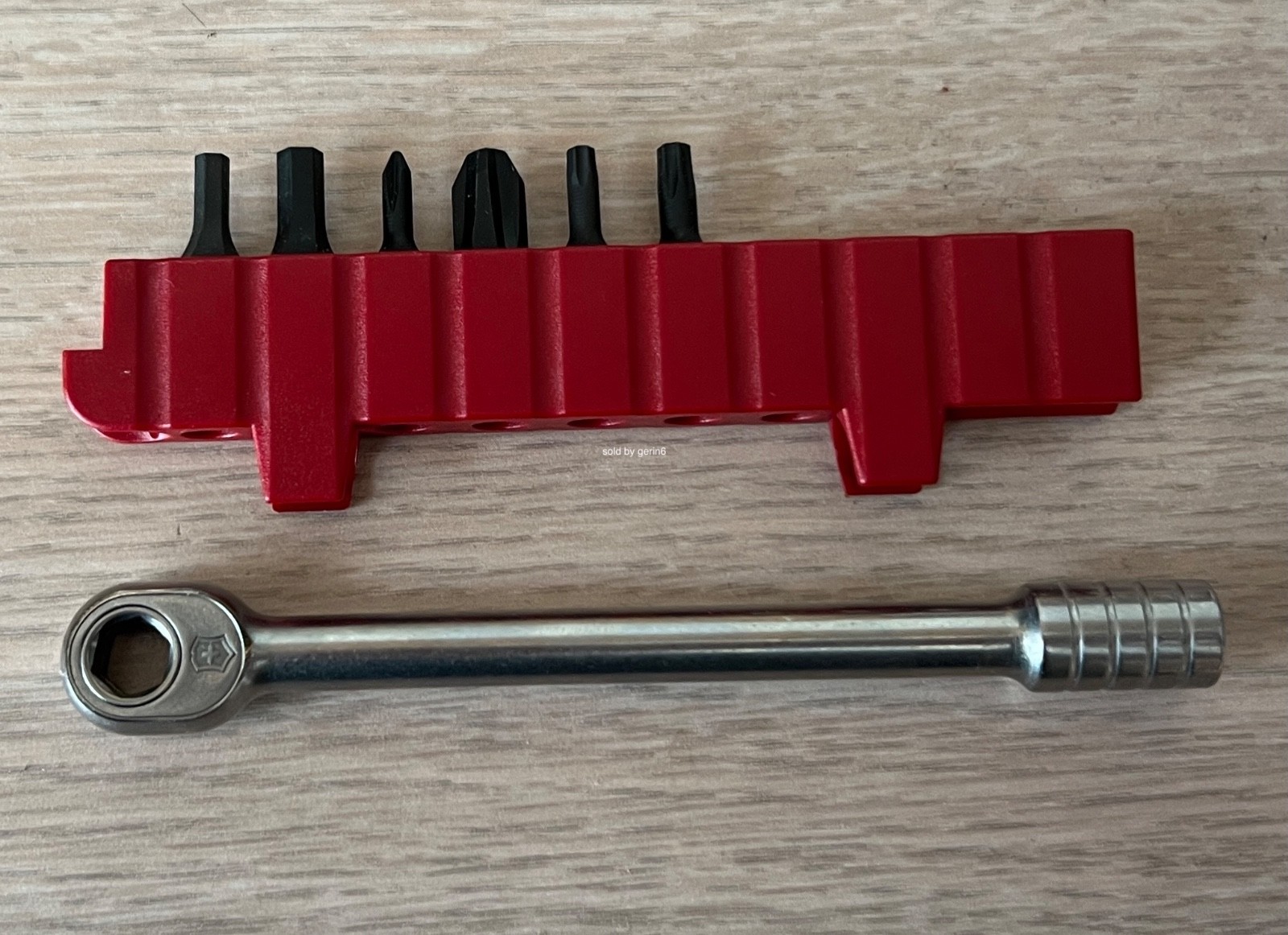 Swiss Army Ratchet With Bit Case & 6 Bits for SwissTool, Victorinox 3.0306, New