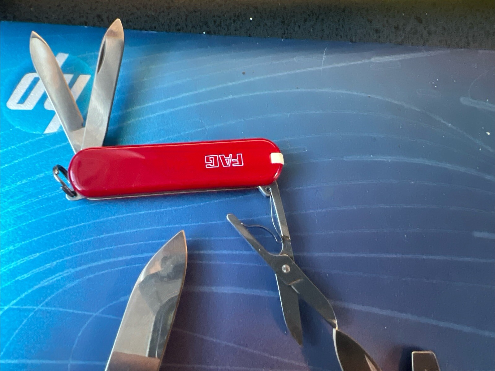 Victorinox “Officer Suisse” Officer Swiss Army Pair Lot Wow 🔥classic Sd