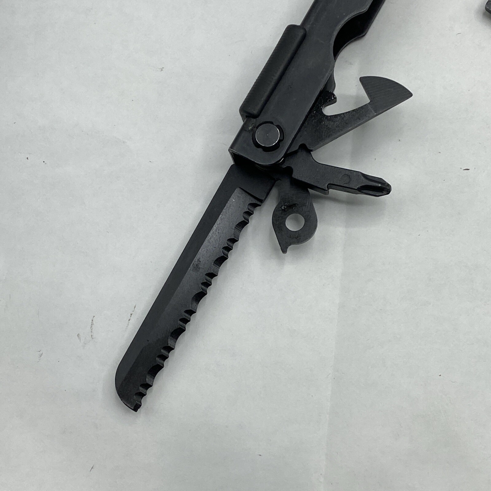 Gerber MP 600, Carbide Cutters, Needlenose – Black