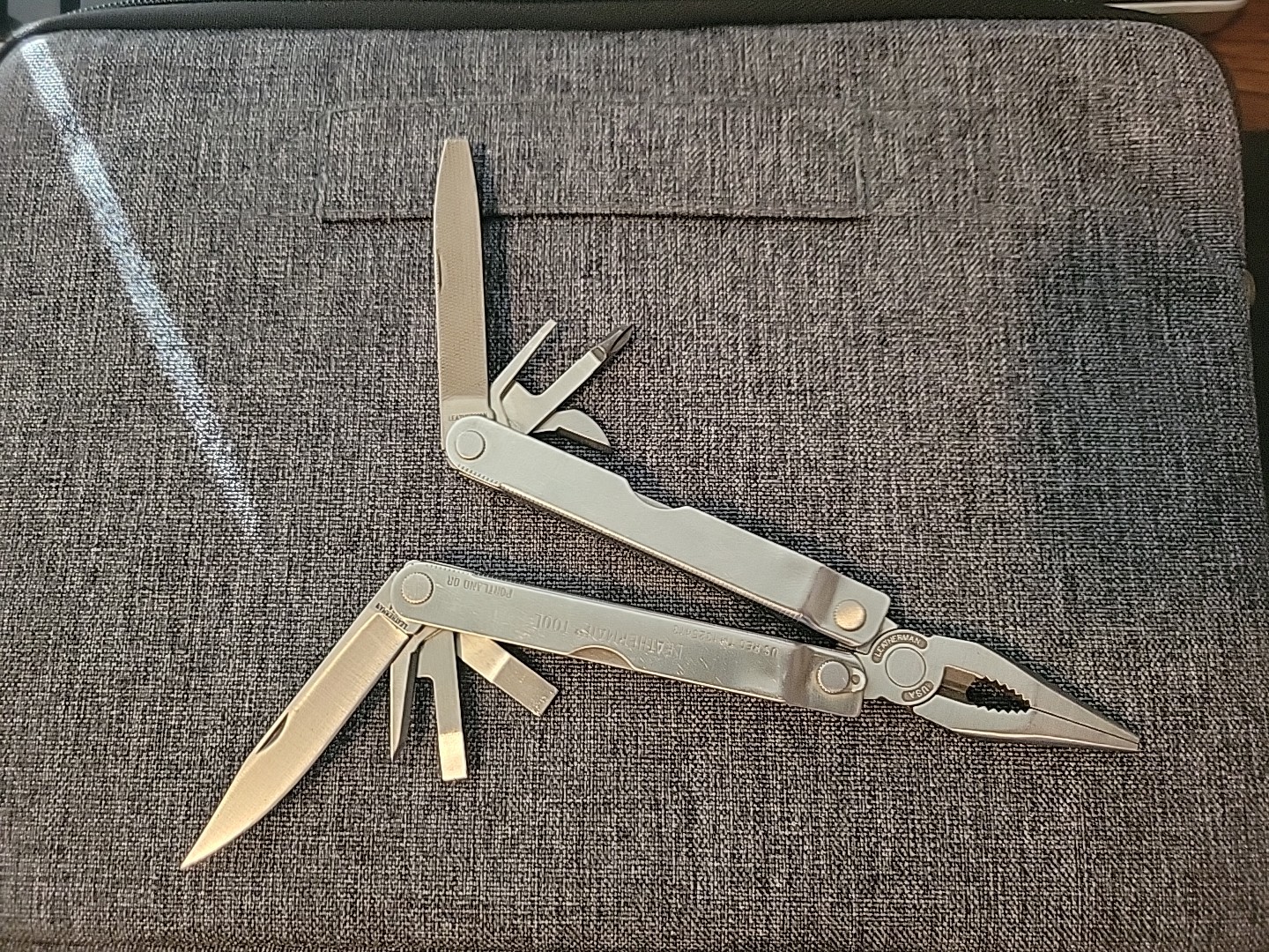 Vintage Original Leatherman Multi-Tool Portland OR TM 1325473 w/ Leather Sheath