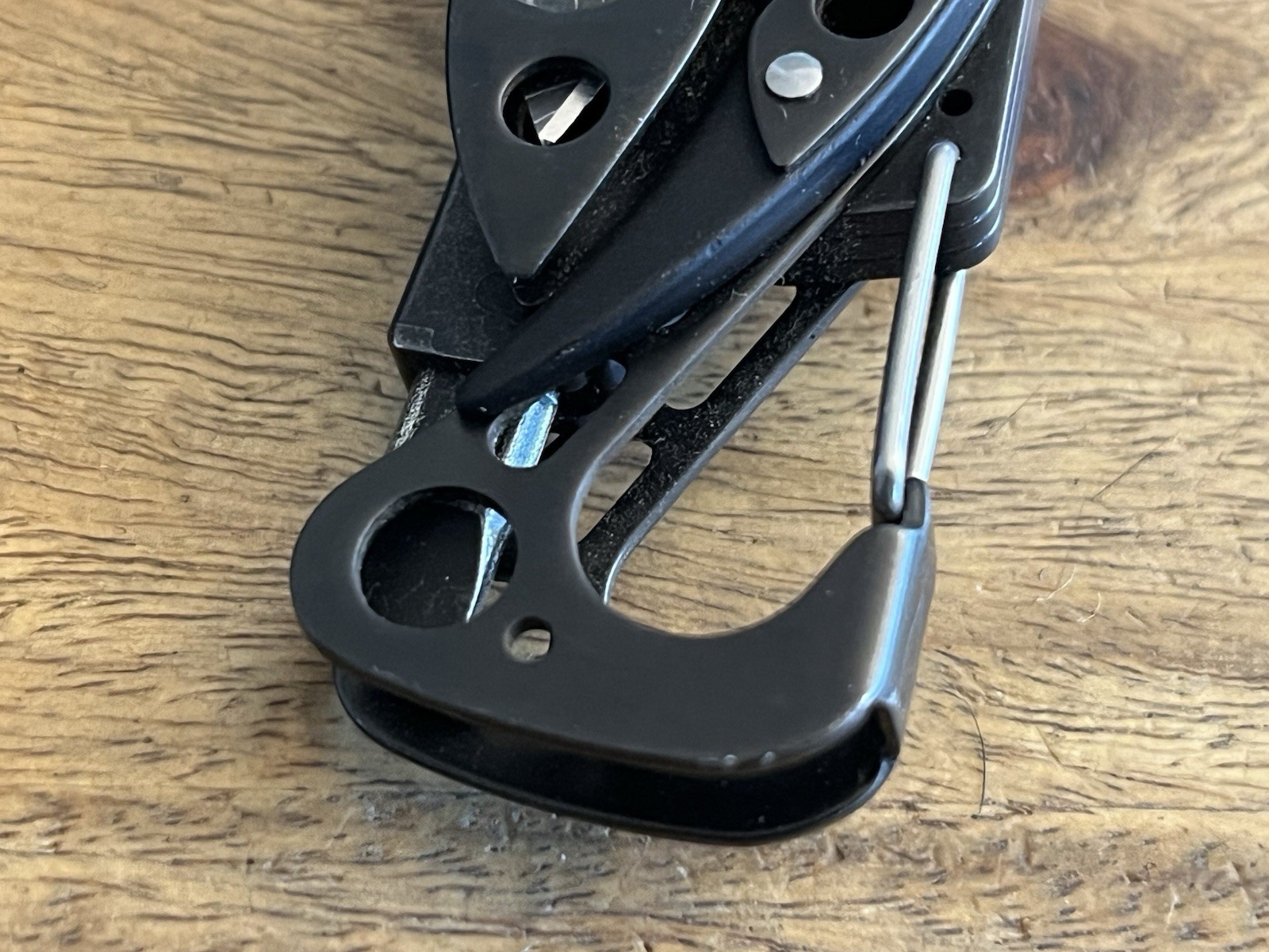 2021 Leatherman Skeletool MultiTool Black Oxide SUPER NICE!! w/New Nylon Sheath