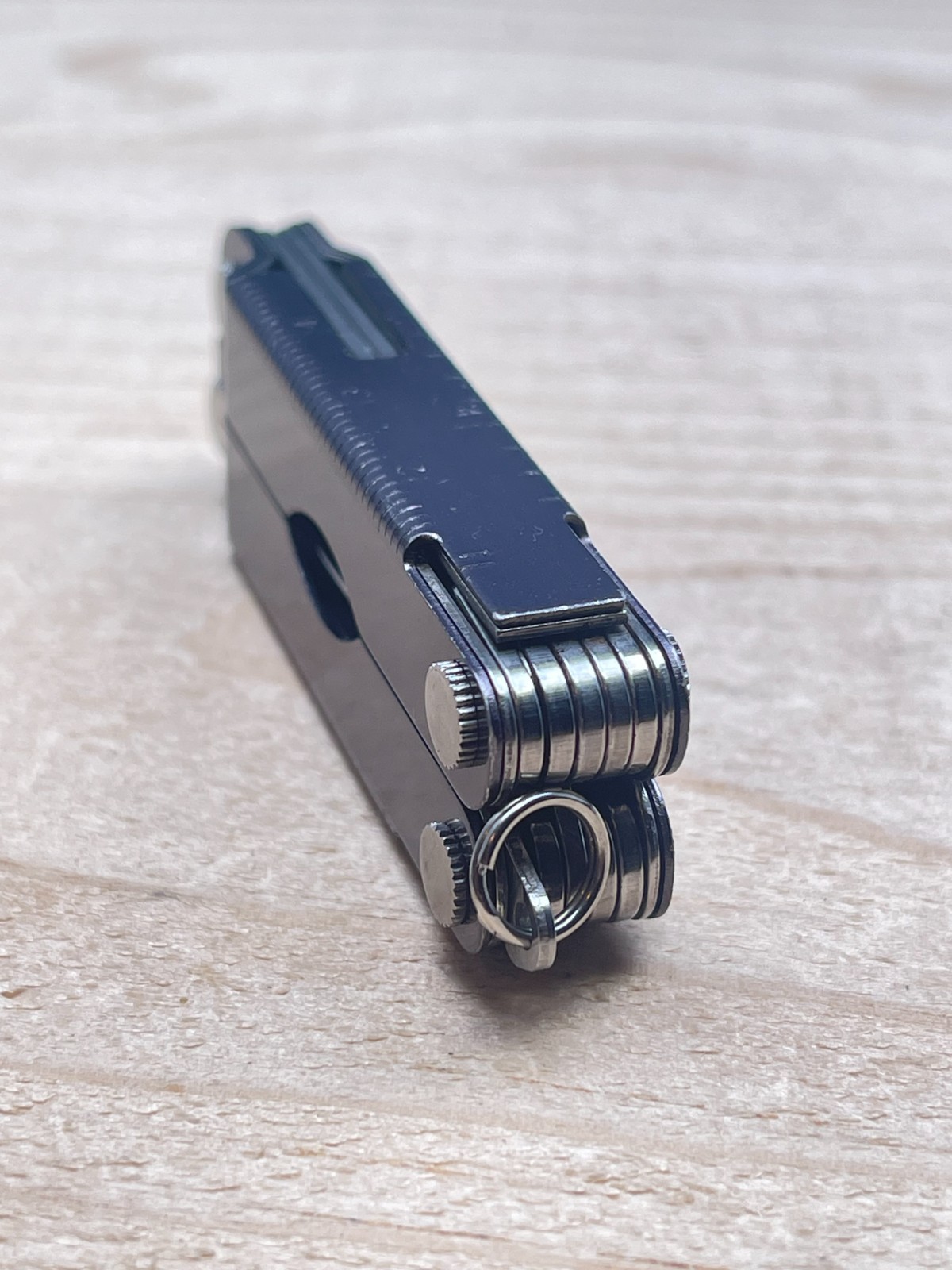 Leatherman Micra Gray Anodized Aluminum Multi-tool Knife 01/17