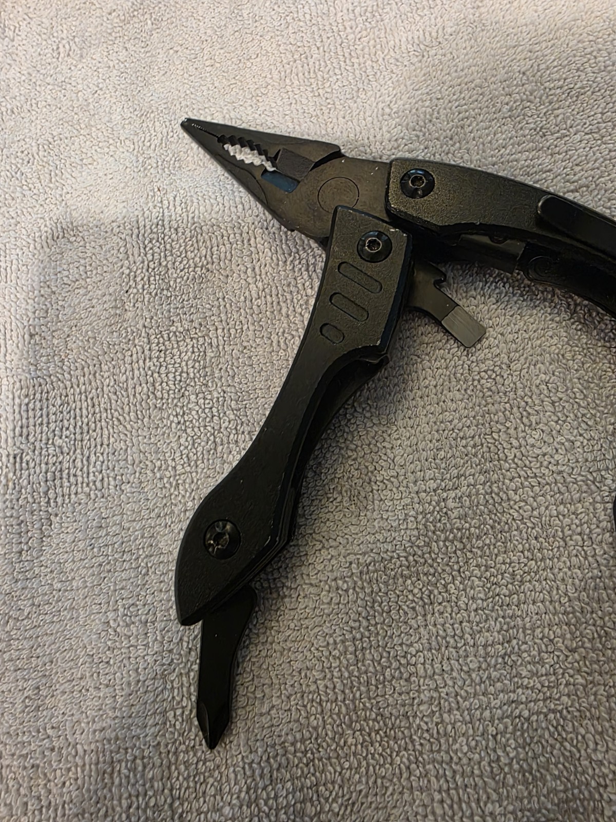 Gerber Crucial Multi Tool Pliers Knife Partially Serrated EDC Folding