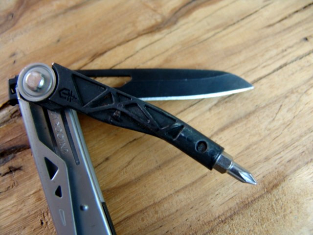 GERBER-CENTER DRIVE-MULTI PLIER-w/GERBER DIME-GERBER CASE-STAINLESS & BLK-EXCLNT