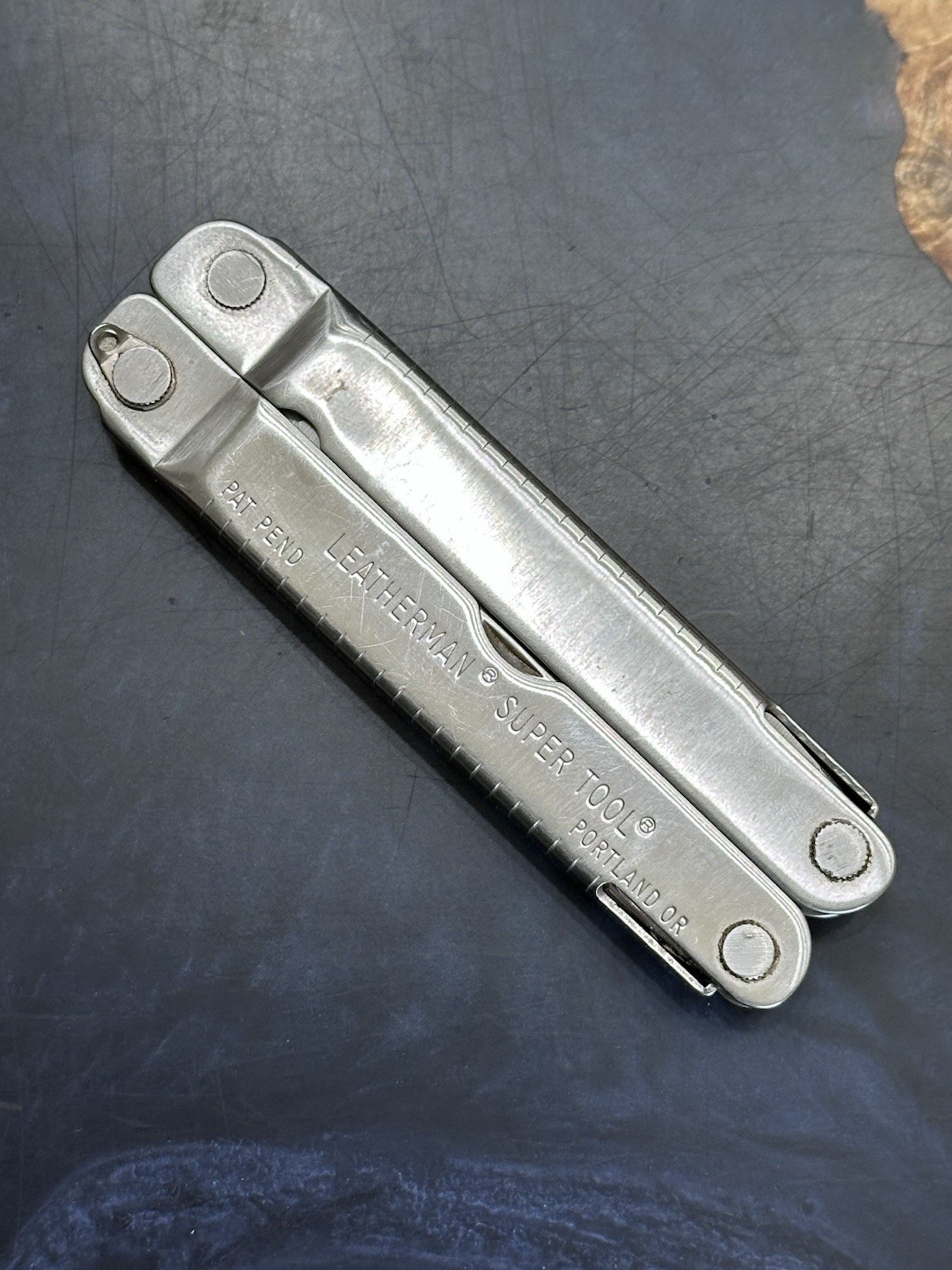 Leatherman Super Tool Multi-Tool Pliers With Leather Sheath