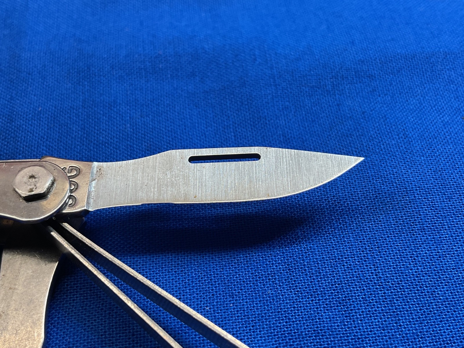 SOG CrossCut Multi-Tool Knife Scissors