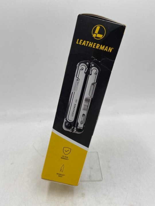 NEW Leatherman Arc Multi-Tools Multi Purpose Pliers 833075 Black Steel/Silver