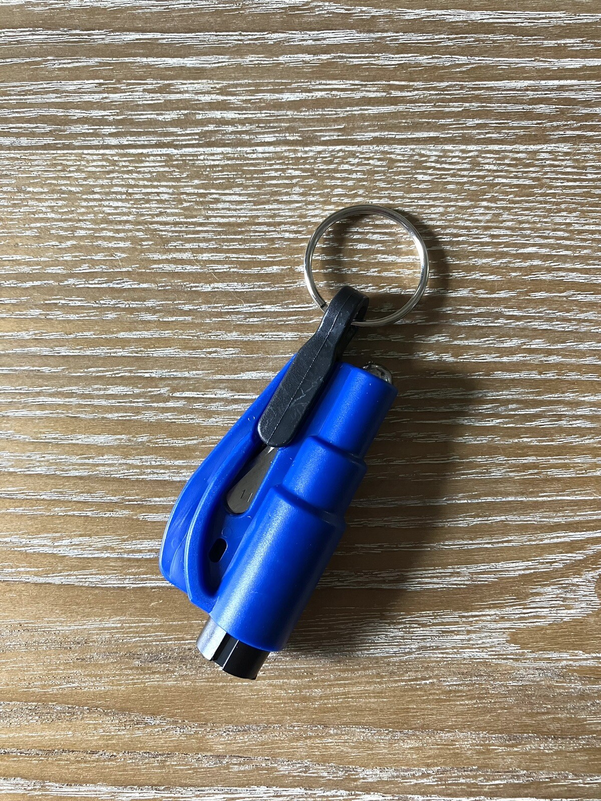 Key Chain Window-Punch & Seat Belt Cutting Tool