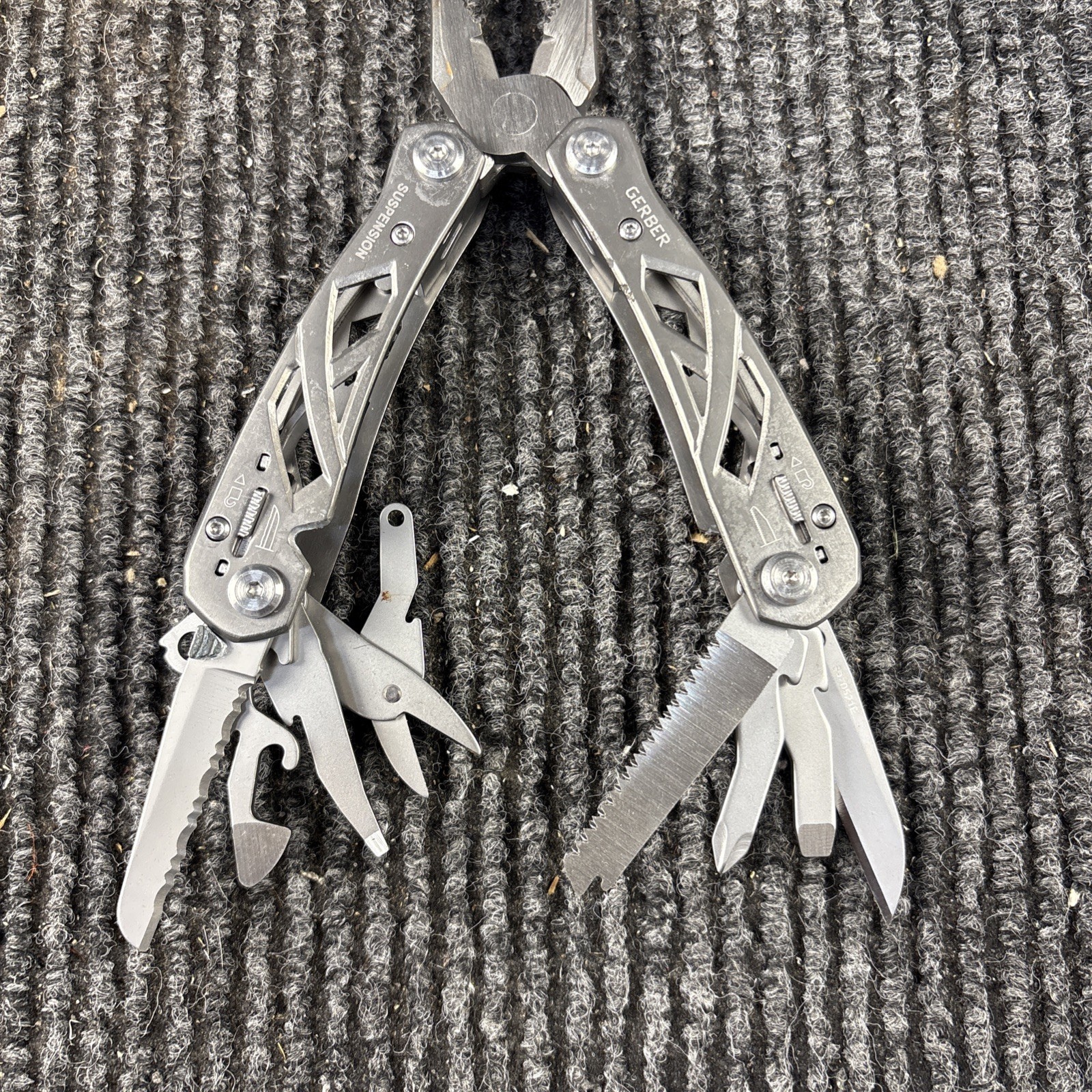 Gerber Suspension Multi-Tool (018)