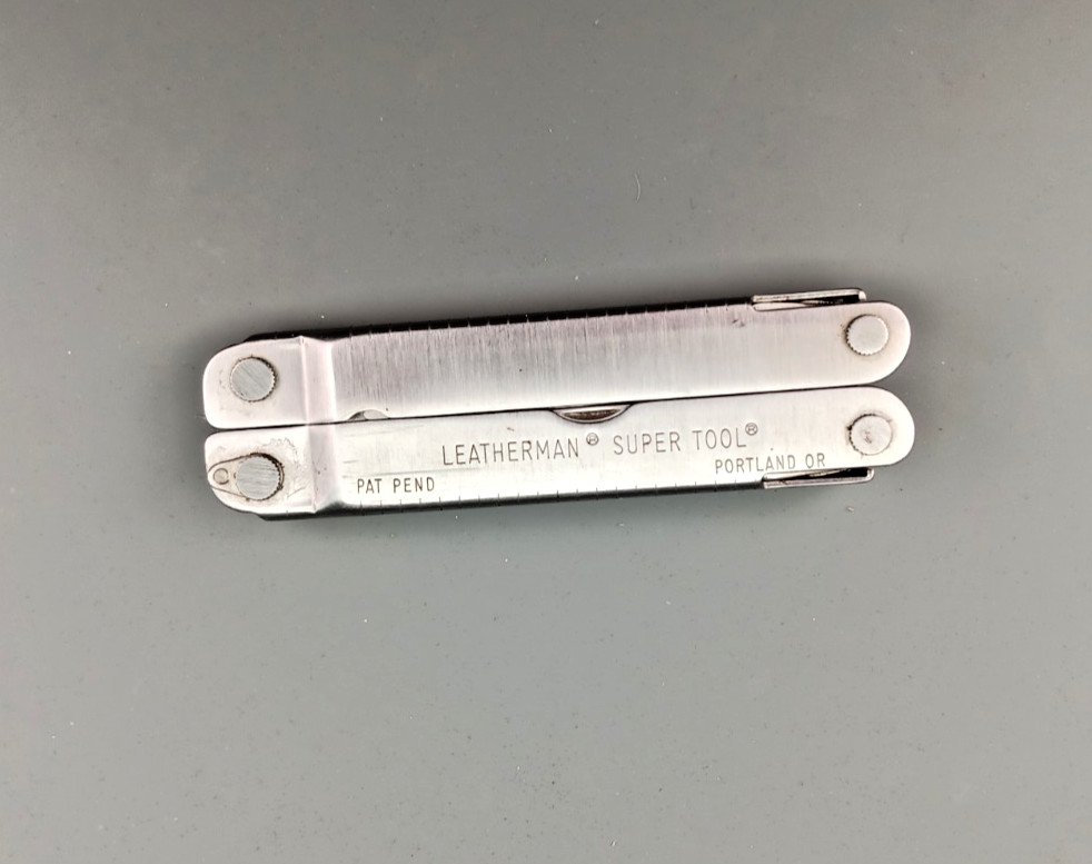 Vtg 1995 Pat Pending LEATHERMAN Super Multi Tool 10 Blade