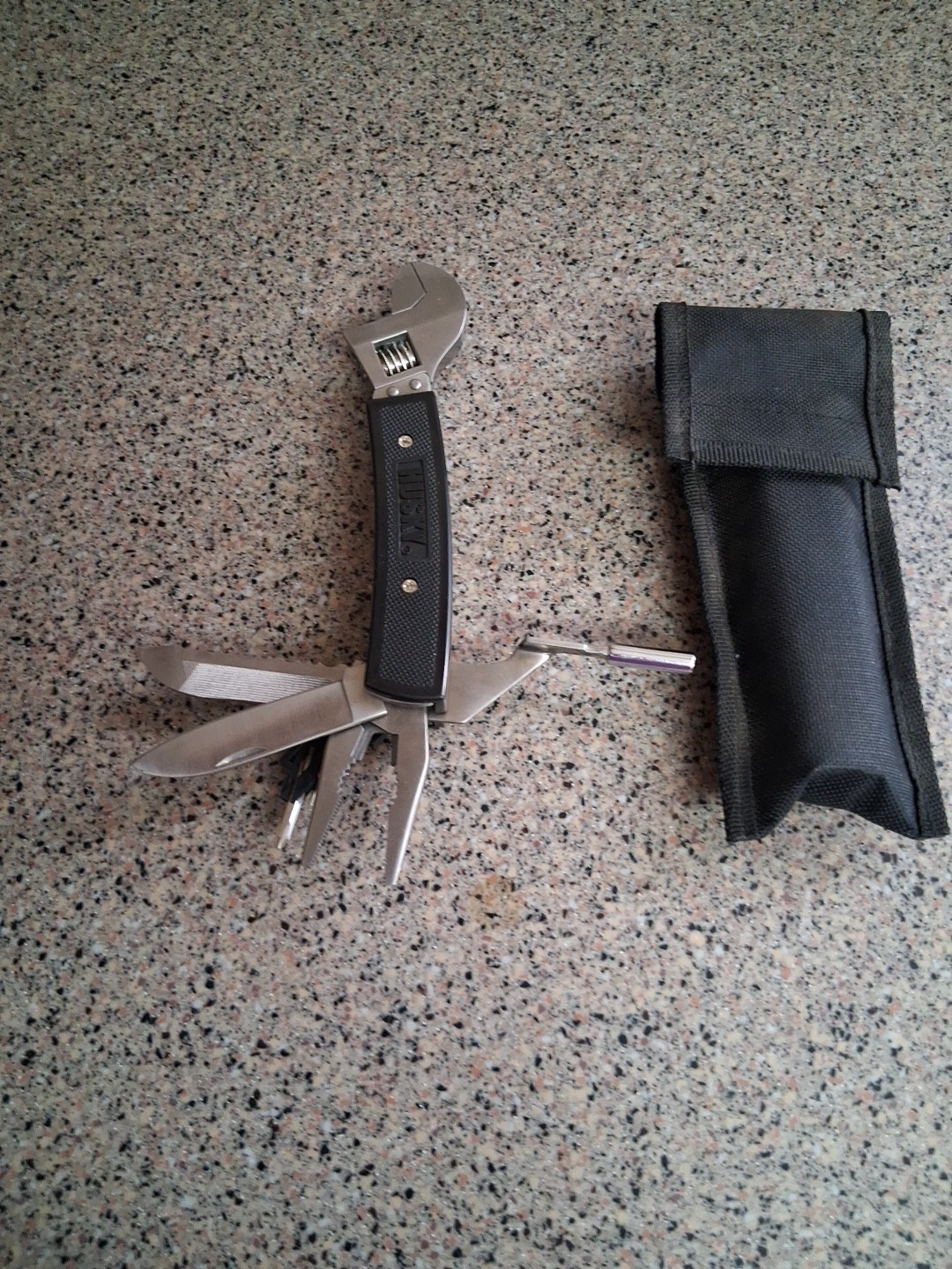 Husky Adjustable wrench Multi-Tool. Saw, Serrated Edge Leatherman Drummer Tool
