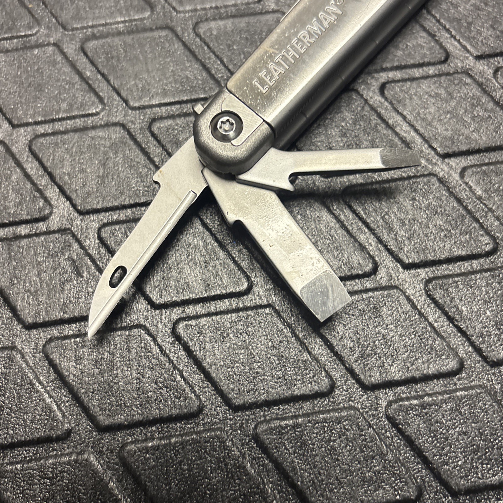 Leatherman Surge Multi-Tool