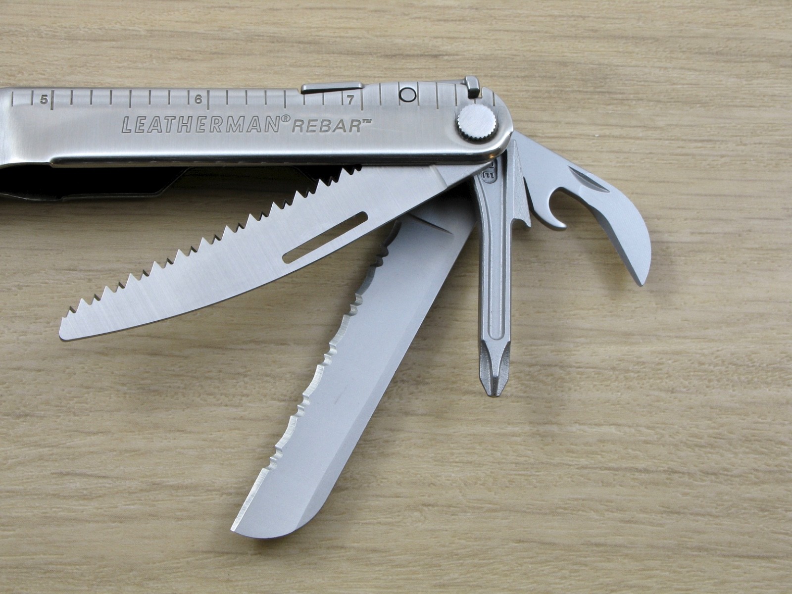 Leatherman REBAR Multi-Tool, Knife, Stainless, w/Nylon Sheath, USA – Excellent