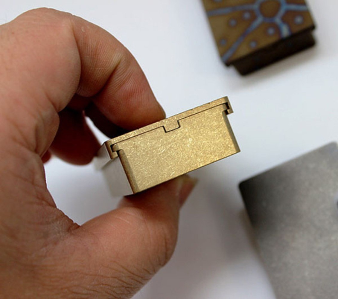 Brass / Titanium Alloy EDC Outdoor Storage Box Sealing Holder Container Case Box
