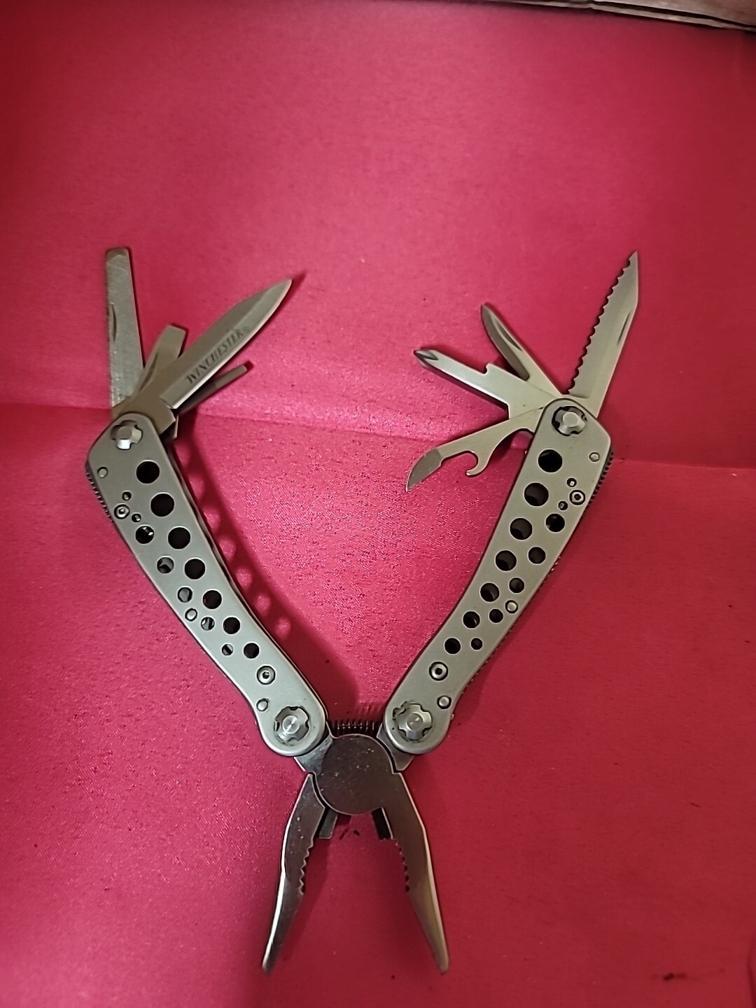 Winchester Multi Tool 10 Tools In 1 Excellent Condition 10 In 1 Mint Condition!