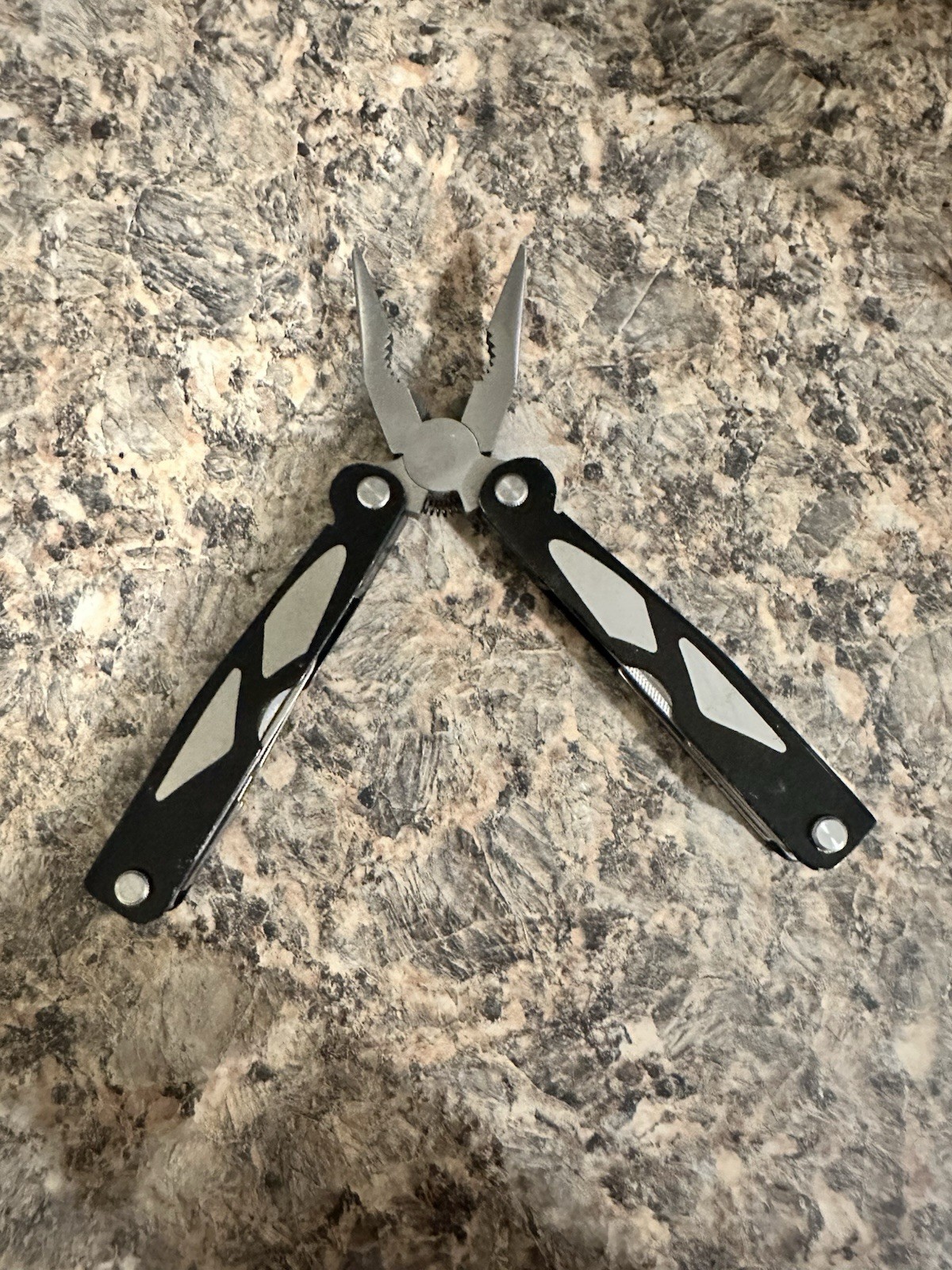 Winchester Multi-tool Spring Action Pliers