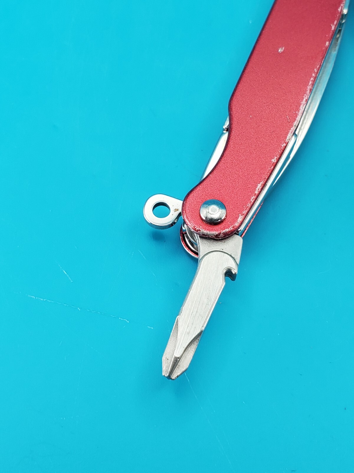 Leatherman Juice C2 Red Multi Tool! RETIRED!