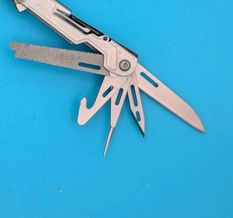 SOG PowerPint Tool Compact Lightweight Silver Multi-Tool!