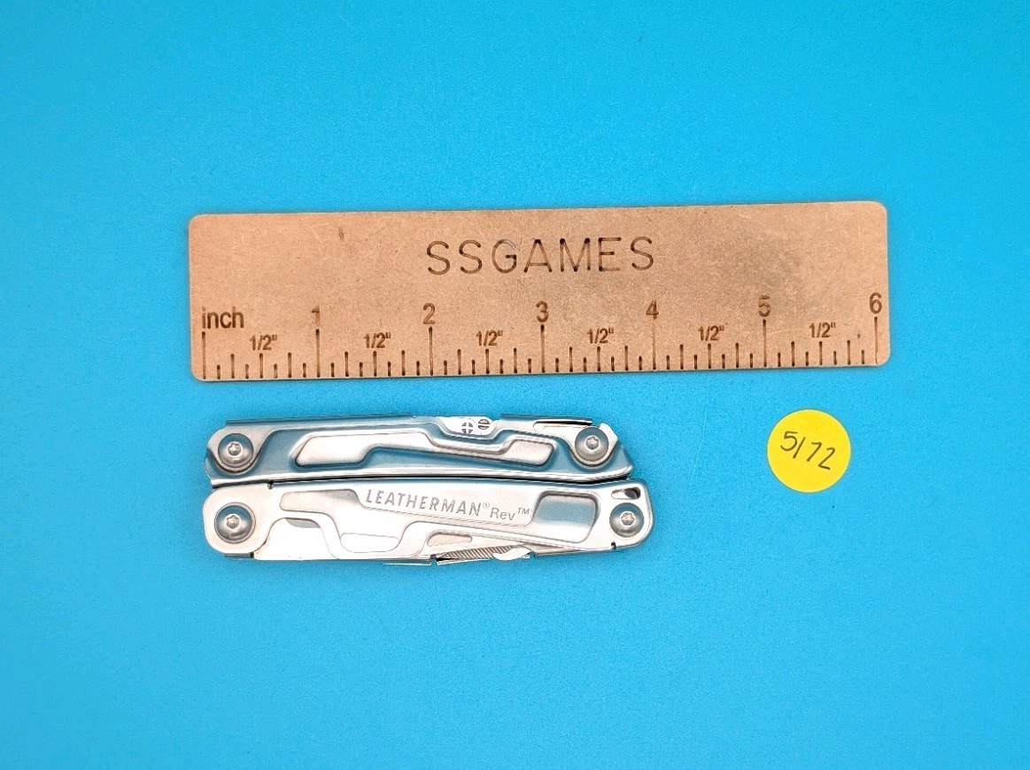 Leatherman Rev 3.8″ Multi-Tool, Stainless! With Sheath!
