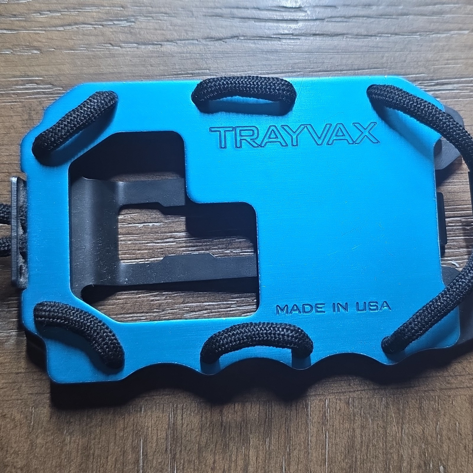 Trayvax Wallet Blue On Black