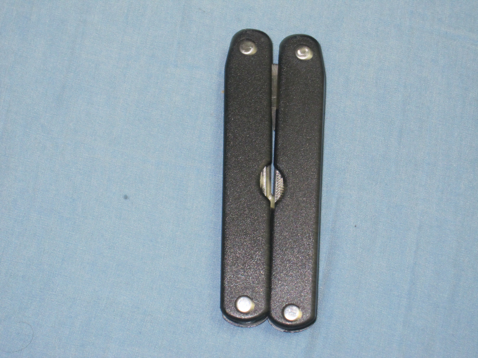 Barlow Stainless Black Folding Multi-Tool