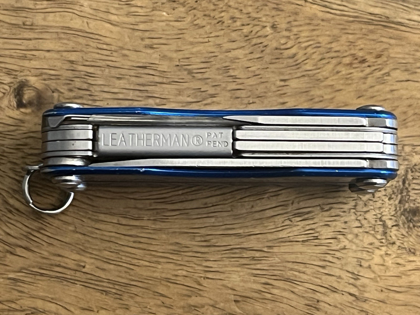Retired Leatherman Squirt S4 Scissors Knife Solid! NICE! DISCONTINUED