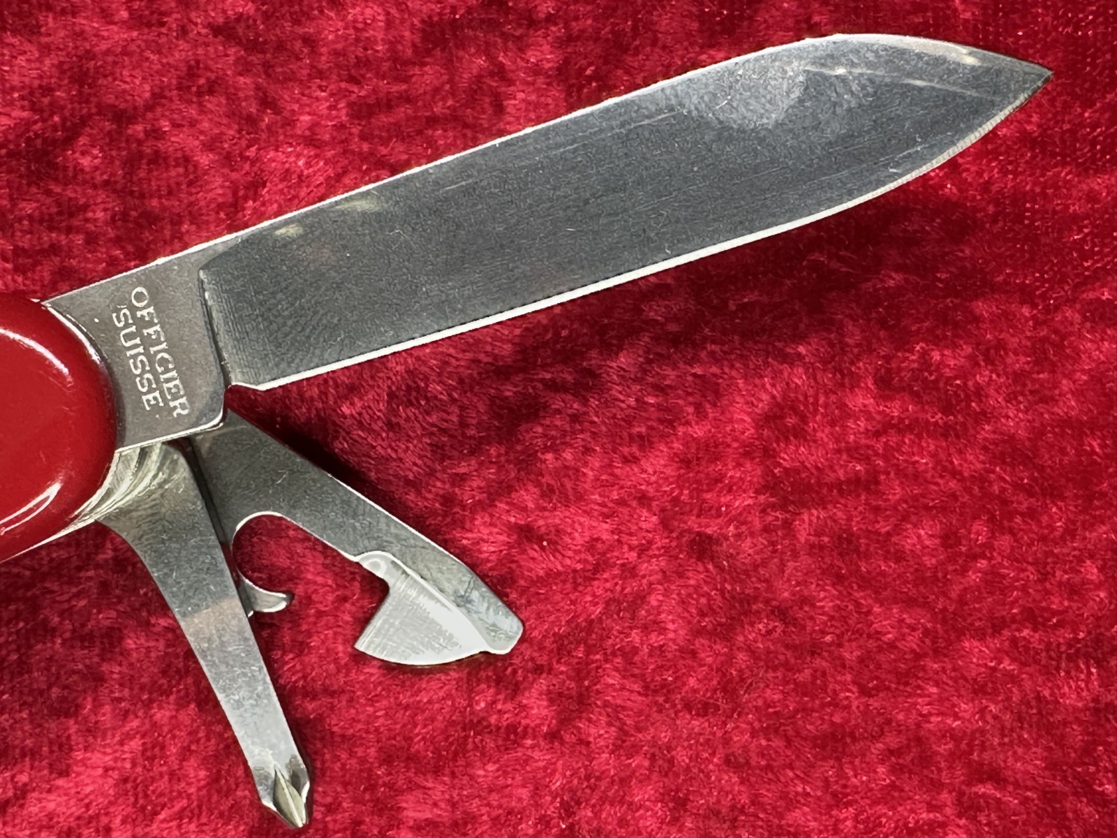 Victorinox SwissChamp Red Swiss Army Knife 91mm 33 Function 22 Tool 8 Layer($55)