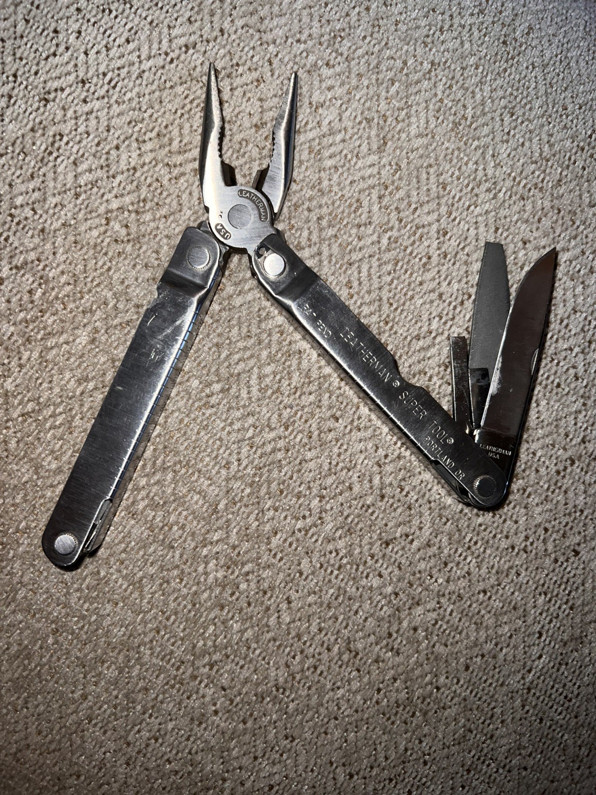 Leatherman Super Tool 200 Multi-Tool Vintage 1999 Patent Pending (Retired)